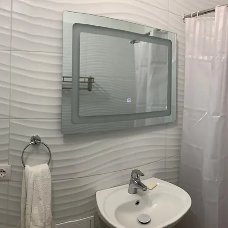 דירה Miri Fishta Summer Hause C6,46 *